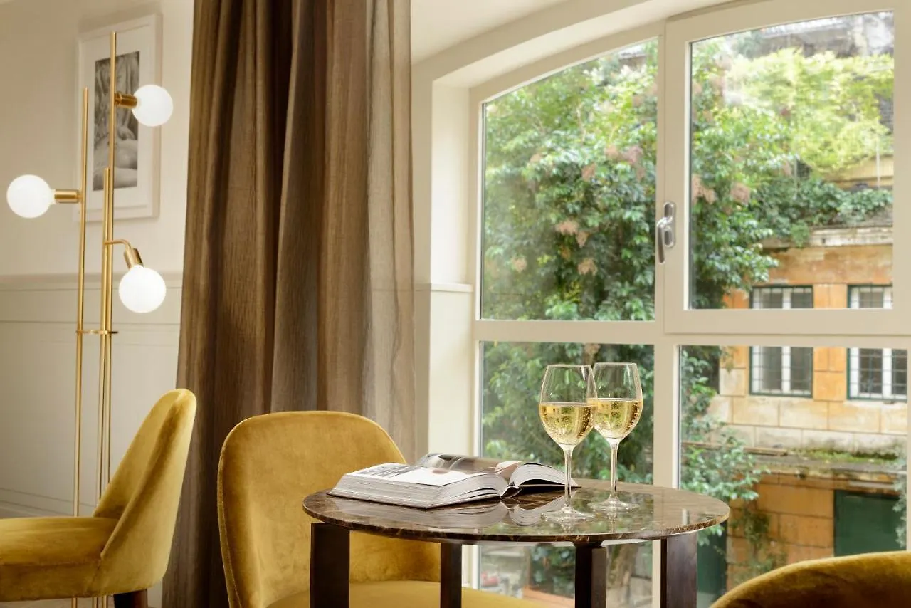 Margutta 54 Luxury Suites Roma Bed and breakfast